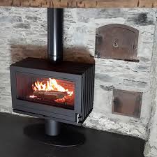 Купить Печь-камин Invicta Elton в интерьере чугунная в Гомеле в Гомеле