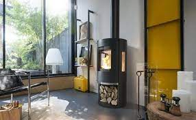 Купить Печь-камин Invicta Poele Neosen Etanche в интерьере чугунная в Гомеле в Гомеле