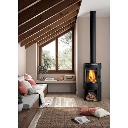 Купить Печь-камин Invicta Poele Neosen Etanche в интерьере чугунная в Гомеле в Гомеле