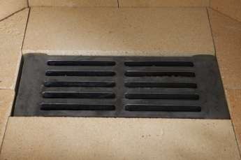 Стальной недорогой камин с колосником Бавария призматик пристенно-угловой фото в Гомеле