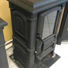 Печь-камин чугунный FireWay Bruno в интерьере чёрный Амазонка бай фото в Гомеле