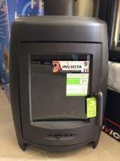 Печь-камин чугунный Invicta La Borne 2 в интерьере Амазонка бай фото в Гомеле