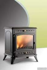 Печь-камин чугунный Invicta Altea в интерьере Амазонка бай фото в Гомеле