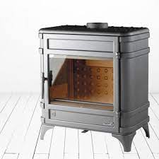 Печь-камин чугунный Invicta Siam в интерьере Амазонка бай фото в Гомеле