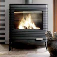 Печь-камин чугунный Invicta Kazan в интерьере Амазонка бай фото в Гомеле