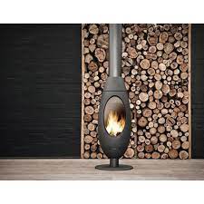 Печь-камин чугунный Invicta Ove в интерьере Амазонка бай фото в Гомеле