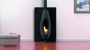 Печь-камин чугунный Invicta OVATIO в интерьере Амазонка бай фото в Гомеле